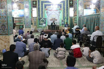کرسی تلاوت مجمع قاریان و حافظان قرآن یزد‎