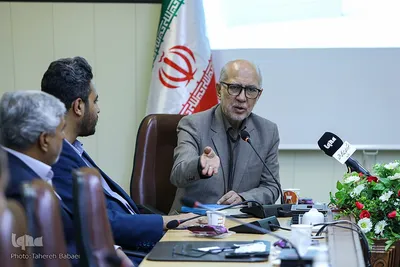 رونمایی از کتاب تقلید در هنر تلاوت قرآن کریم