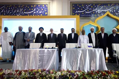 نشست «تکریم قرآن مجید و کتاب مقدس از دیدگاه ادیان الهی و حقوق بین‌الملل» در نمایشگاه بین المللی قرآن کریم