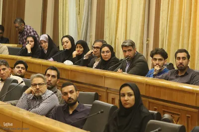 نشست صمیمی نخبگان با استاندار فارس