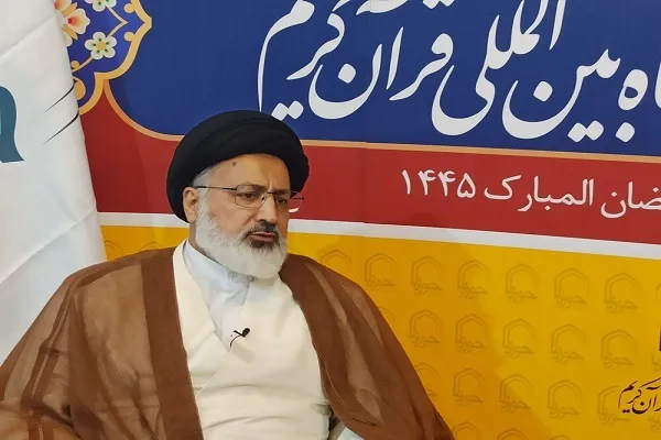حضور پررنگ خواهران و بخش مشاوره؛ وجه تمایز بخش حوزوی نمایشگاه قرآن