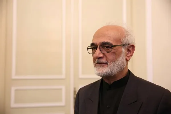 همه نهادها باید آماده همکاری با دولت باشند