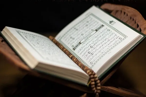   قرآن نازل شوی څو مونږ ته د ژوند طریقه وښئي، یوازې قرائت ئې کفایت نه کوي  (مقاله)