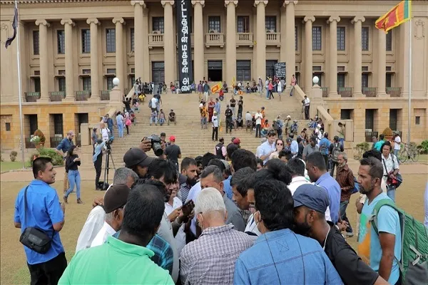 الأزمة السياسية تخفف حدة 
