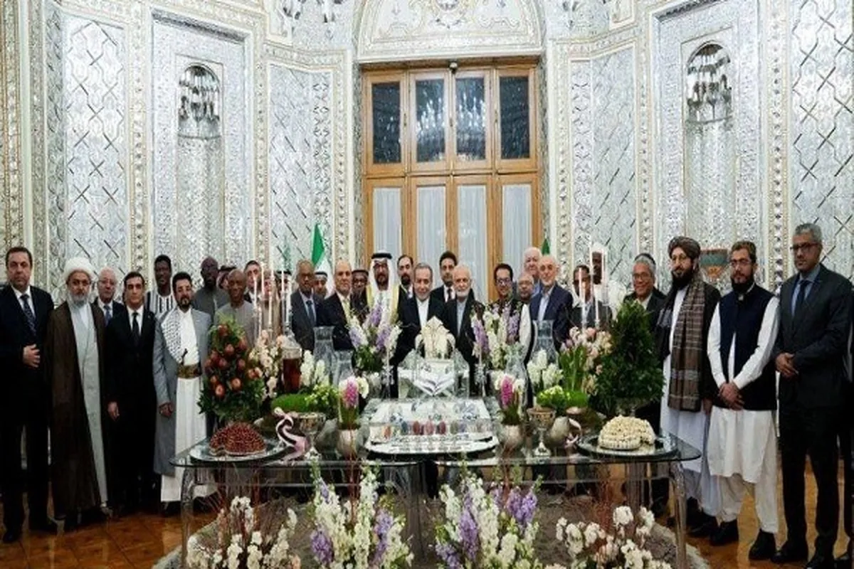 Waziri wa Mambo ya Nje wa Iran awakaribisha Mabalozi katika dhifa ya futari