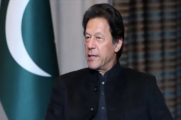 عمران خان يندد بنشر الرسوم المسيئة للنبي الأكرم(ص)
