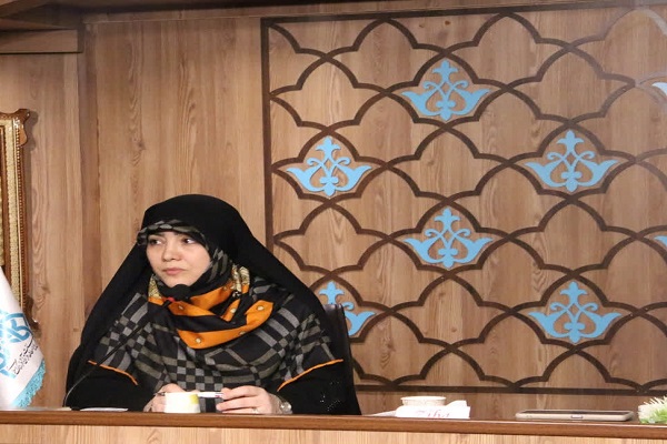 حضرت معصومه(س) هویت دختران را دور از سطحی‌نگری‌ ترسیم کرد