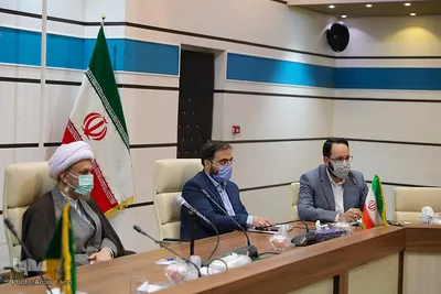 دیدار اصحاب رسانه با امام جمعه شیراز