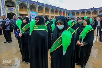 گلباران قبور شهدای حرم شاهچراغ (ع) به مناسبت آغاز دهه فجر‎‎