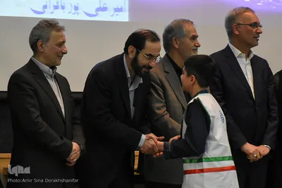 ششمین همایش ملی تجلیل از برگزیدگان مسئولیت پذیر اجتماعی