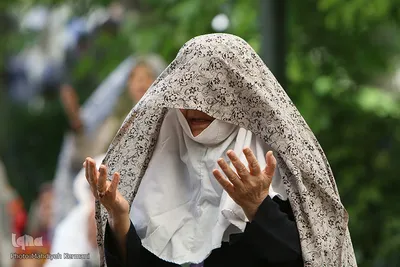 حضور اقشار مختلف بانوان در نمازروز جمعه