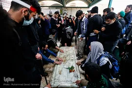 راهپیمایی اربعین حسینی مسیر نجف، کربلا/ مقبره آیت الله سید علی قاضی طباطبایی