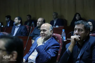 نشست مشترک کارگروه اشتغال و ستاد فرماندهی اقتصاد مقاومتی استان کرمان
