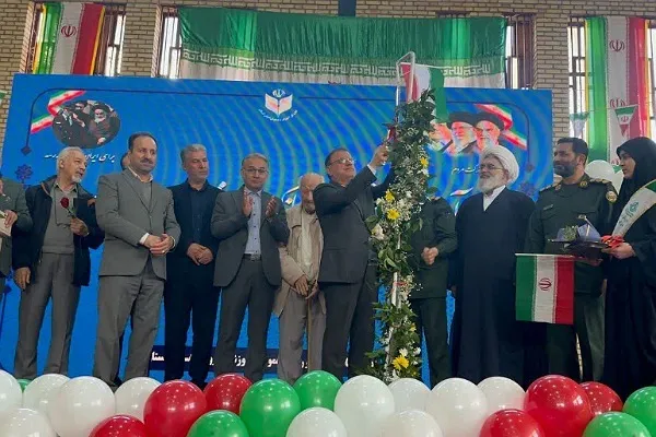 زنگ انقلاب در مدارس استان گلستان نواخته شد