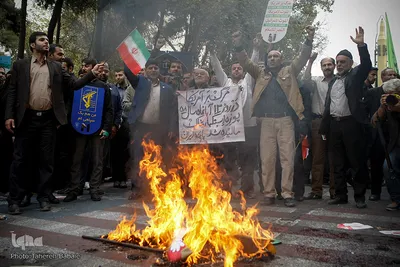 راهپیمایی ۱۳ آبان