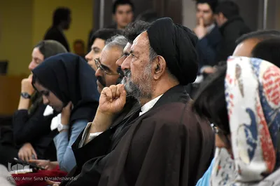 آیین رونمایی از کتاب «رسوم دارالخلافه، نقش آیین‌های ایرانی در نظام خلافت اسلامی»