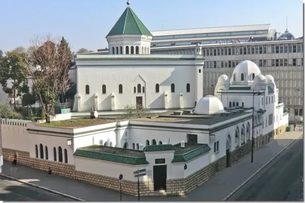 La Grande Mosquée de Paris saisit l’ARCOM après une « séquence honteuse sur France Info »