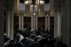 فرانس میں اسلام مخالف قرار داد منظور