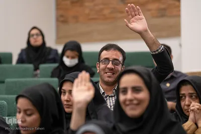 نشست صمیمانه رئیس جهاددانشگاهی با اعضای واحد‌های جهاددانشگاهی در اصفهان