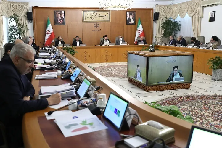 راهکارهای تأمین سلامت نظام اداری از نظر رئیس‌جمهور