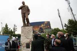مراسم رونمایی از تندیس سپهبد شهید، سردار حاج قاسم سلیمانی در تقاطع بزرگراه شهید قاسم سلیمانی و بزرگراه شهید مدرس