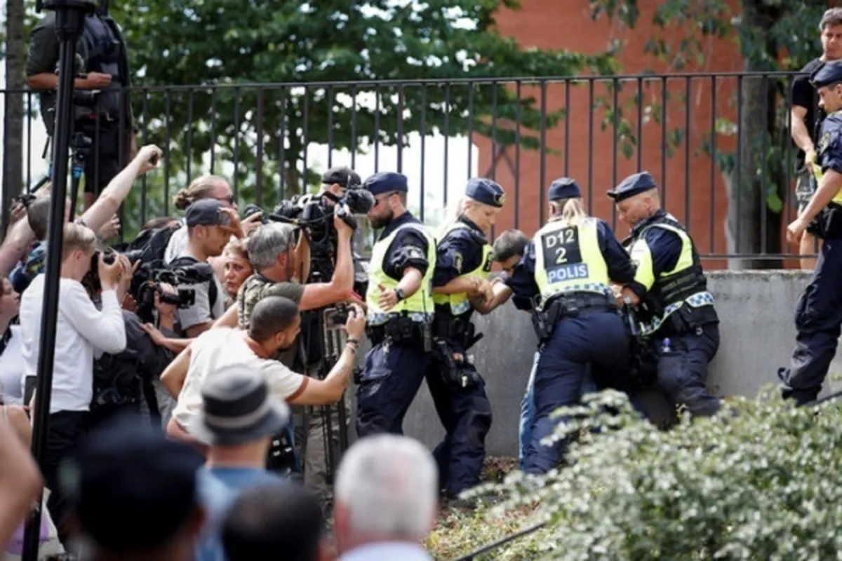Muslim Denmark Khawatir tentang Islamofobia dan Penistaan Situs-Situs Suci Islam