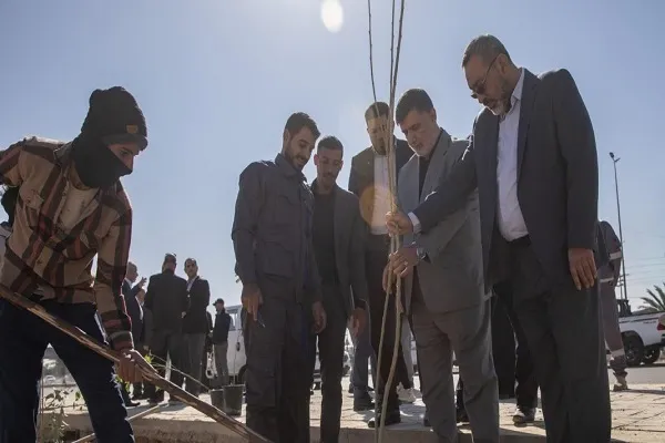 Nova Iniciativa Verde para Sombrear Peregrinos na Estrada Najaf-Karbala