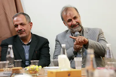 دیدار۴ چهره قرآنی کاندید شورای شهر تهران با هنرمندان و بانوان قرآن‌پژوه
