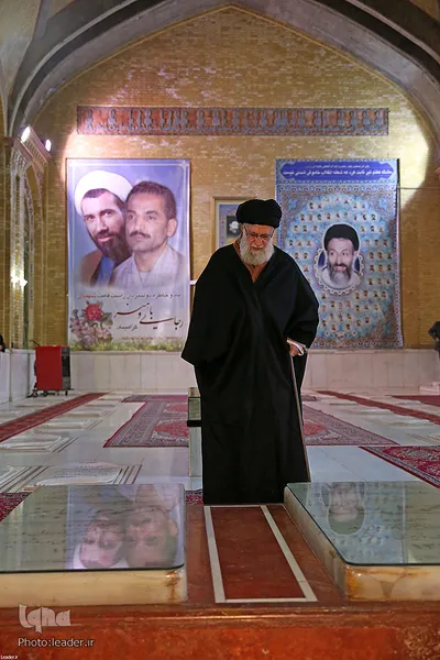 حضور رهبر انقلاب در مرقد مطهر امام خمینی(ره) و گلزار شهدا