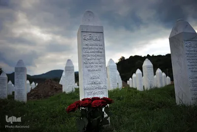 بیست و پنجمین مراسم سالگرد کشتار ۸۰۰۰هزار مسلمان شهر «سربرنیتسا» جمهوری بوسنی و هرزگوین توسط ارتش صرب