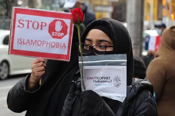 Avrupa'da İslam karşıtlığı, Kovid-19 salgını sırasında özellikle sosyal medyada yayıldı