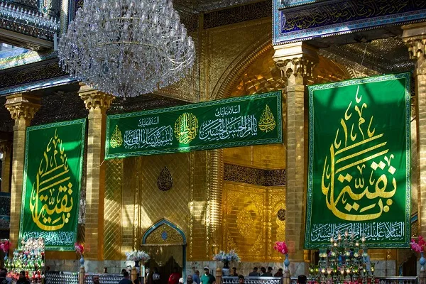 بالصور...نشر مظاهر الزينة في العتبة العبّاسية ابتهاجاً بذكرى ولادة السيّدة الزهراء (س)