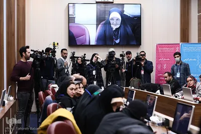 نشست خبری هفته زن