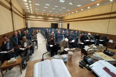 جلسه تفسیر قرآن ویژه مدیران اجرایی آذربایجان‌شرقی