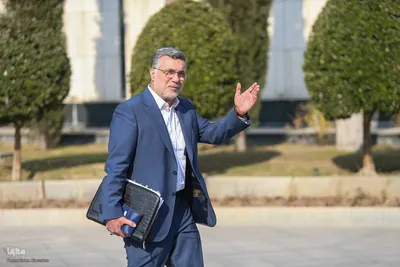 اعضای هیأت دولت در جمع خبرنگاران