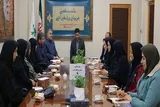 احیای زبان مادری و اشعار بومی در اولویت قرار گیرد