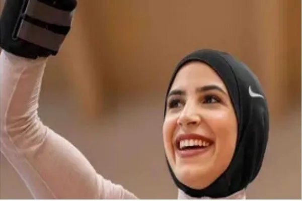 Une boxeuse musulmane obtient la modification des règles sur le hijab