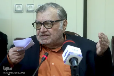 مهدی گلشنی، عضو هیئت علمی دانشگاه صنعتی شریف