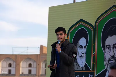 موکب دانشگاهیان اصفهان در میدان امام خمینی(ره)