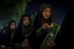 آیین لاله‌گردانی خدام حرم شاهچراغ(ع) در رثای شهادت امام رضا(ع)