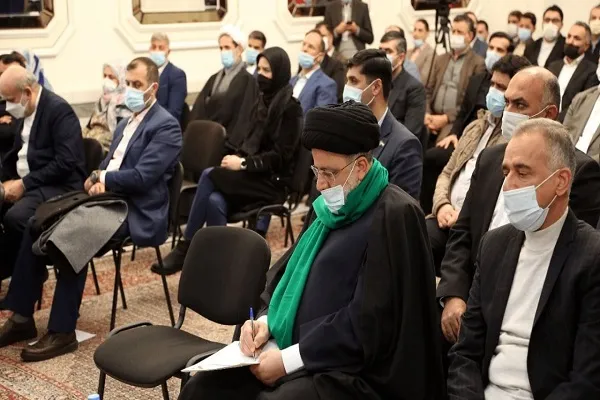 آیت‌الله رئیسی در جمع ایرانیان مقیم روسیه + عکس
