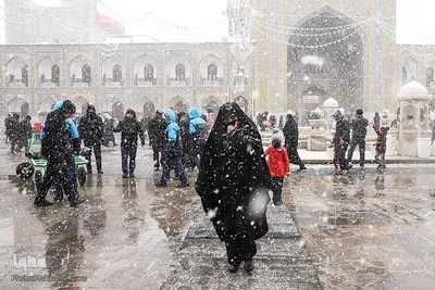 بارش اولین برف زمستانی در مشهد ـ حرم رضوی