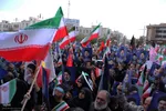 اجتماع بیعت شیرازی ها با سومین رهبر انقلاب