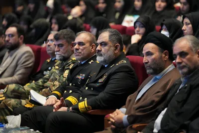 برگزاری همایش ایران قوی با حضور دریادار ایرانی در آذربایجان‌غربی‎