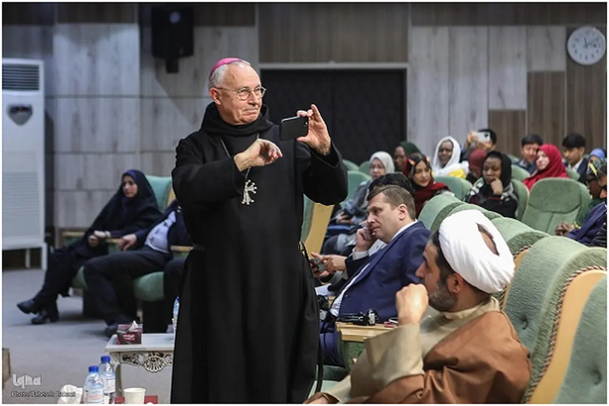 Tarihin cibiyoyi na addini a Iran shaida ce da ke nuna irin girman al'adun Iran