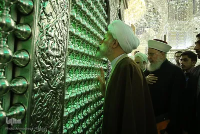 گلباران قبور شهدای حرم مطهر