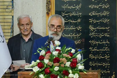 آیین گلباران و شعرخوانی در مزار شهریار ملک سخن‎‎