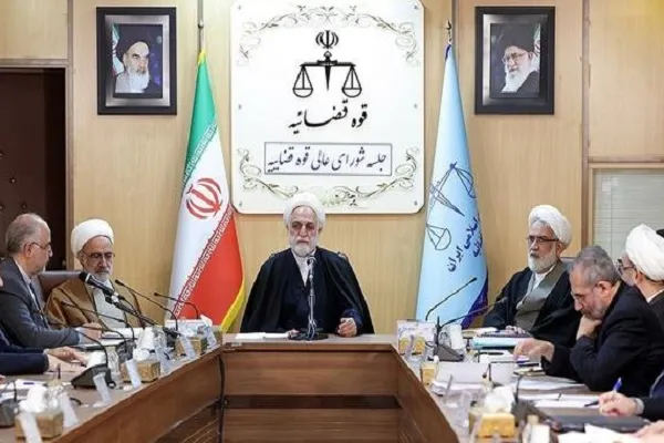 تسهیل خدمت‌رسانی قضایی و حقوقی به مردم با بهره‌گیری از ابزار‌های فناورانه