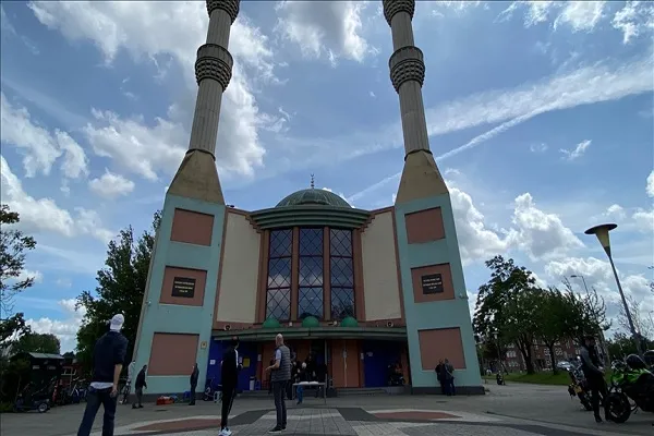Países Bajos, amenazas islamófobas y racistas contra mezquita