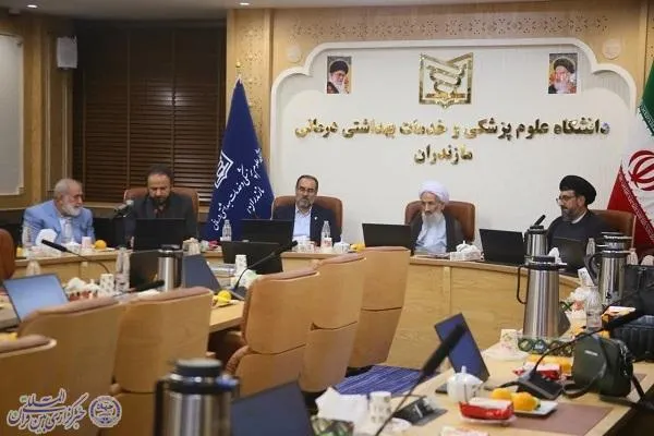 آیین تجلیل از خانواده‌های شهدای شاخص استان مازندران در ساری